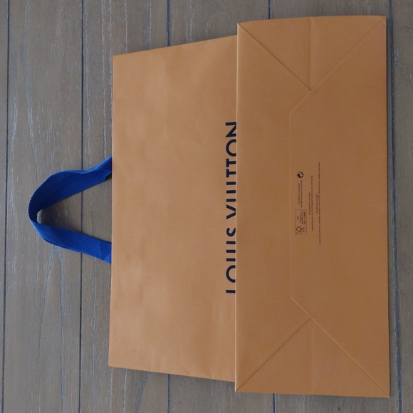 LV shopping bag - Picture 2 of 5